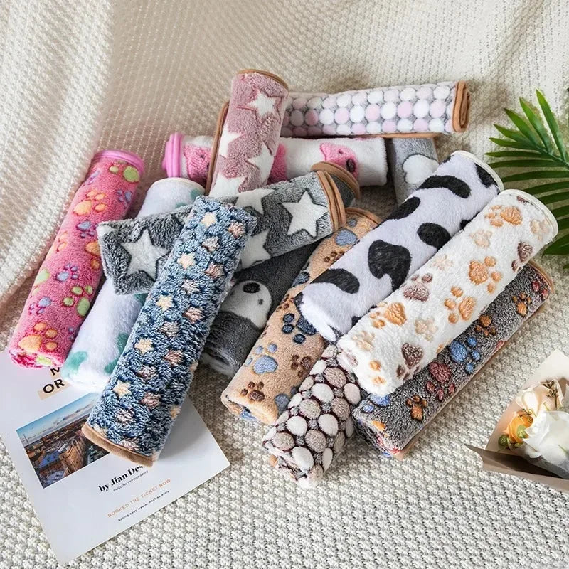 Winter Pet Sleeping Blanket Soft Fluffy Dog Blanket Warm Breathable Cat Cover Blanket Comfortable Sleeping